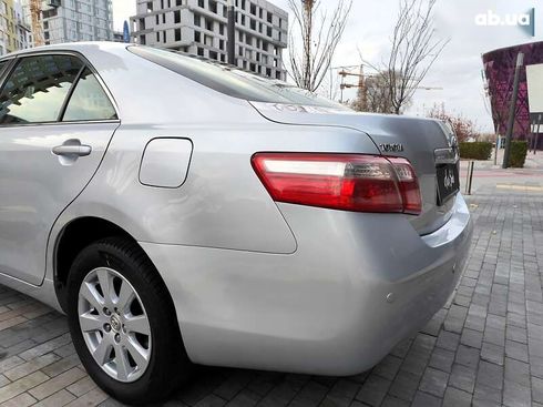 Toyota Camry 2007 - фото 13