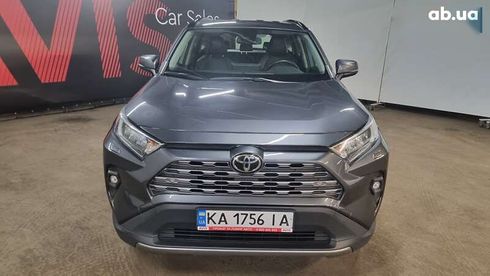 Toyota RAV4 2022 - фото 2