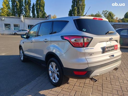 Ford Escape 2017 серый - фото 7