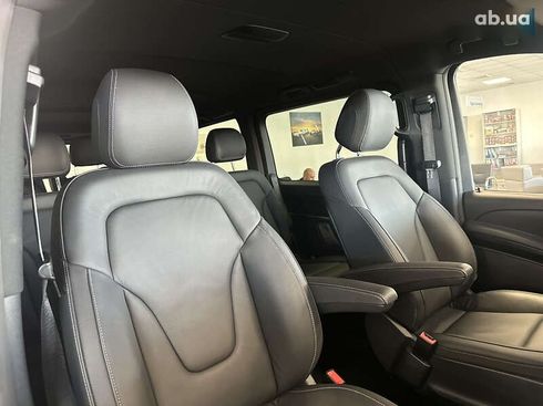 Mercedes-Benz V-Класс 2023 - фото 13