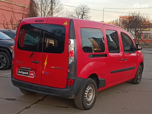 Renault Kangoo 2016 красный - фото 9