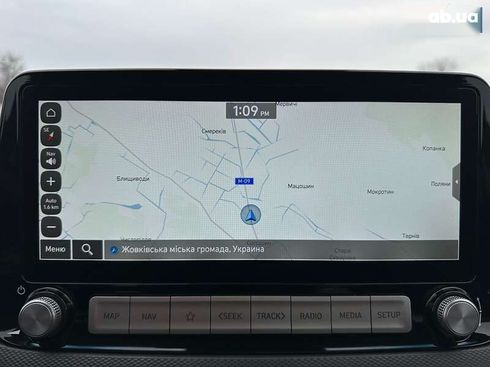 Hyundai Kona Electric 2021 - фото 12