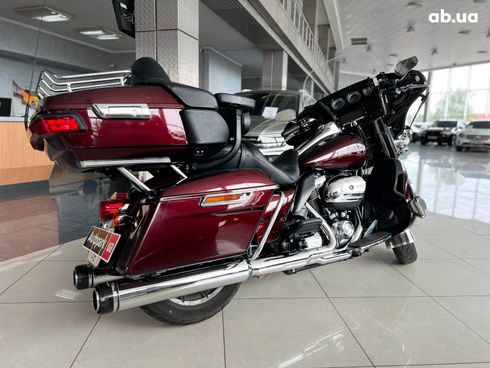 Harley-Davidson FLHX 2018 красный - фото 10