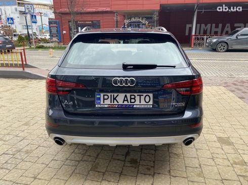 Audi A4 2017 серый - фото 3