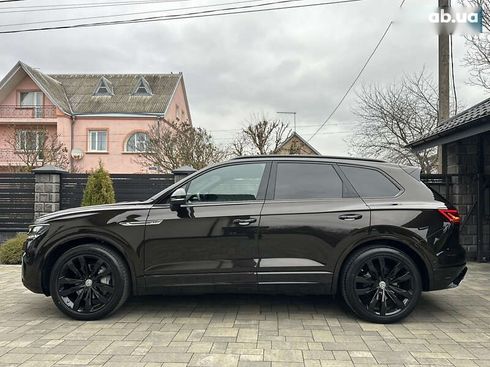 Volkswagen Touareg 2019 - фото 13