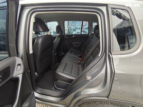 Volkswagen Tiguan 2017 серый - фото 12