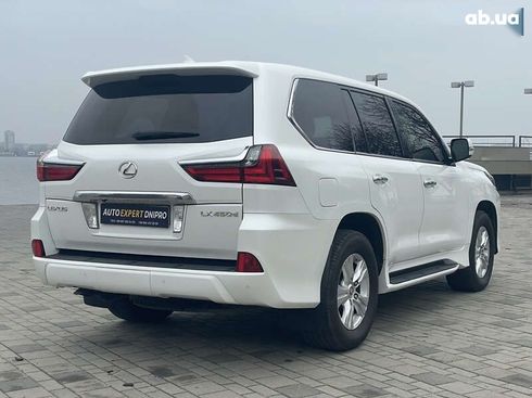 Lexus LX 2017 - фото 9