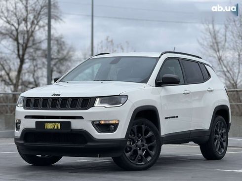 Jeep Compass 2021 - фото 2