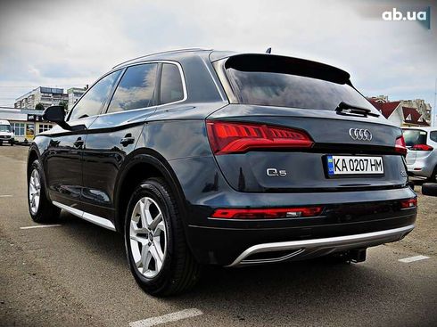 Audi Q5 2017 - фото 11
