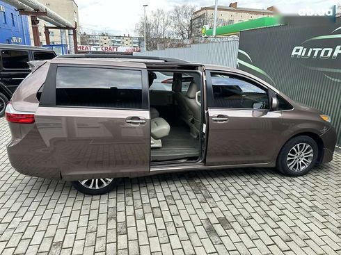 Toyota Sienna 2019 - фото 29