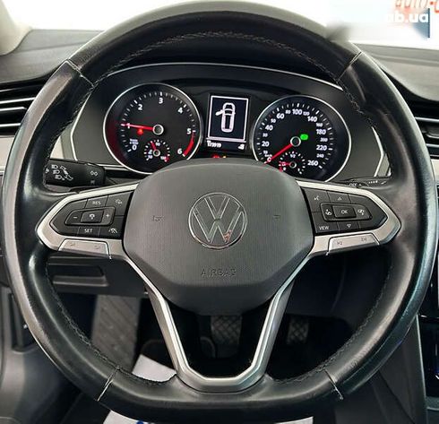 Volkswagen Passat 2020 - фото 14