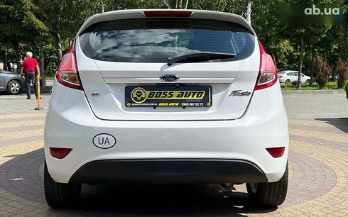 Ford Fiesta 2019 - фото 6