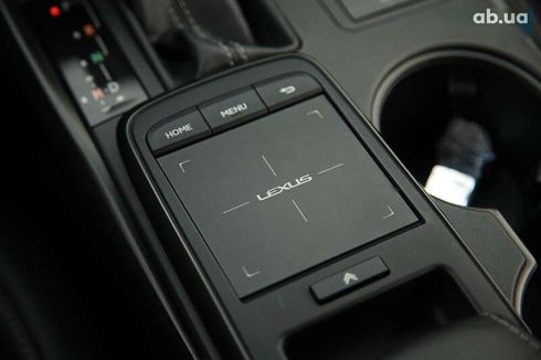 Lexus IS 2021 - фото 22