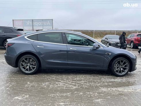 Tesla Model 3 2019 серый - фото 12