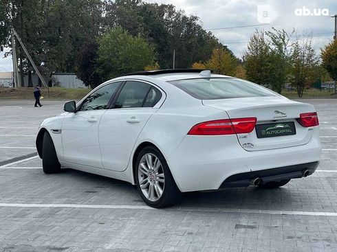 Jaguar XE 2019 - фото 13