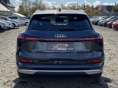 Audi E-Tron 2022 - фото 7