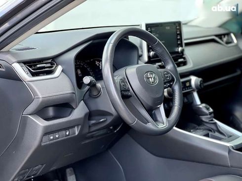 Toyota RAV4 2022 - фото 25