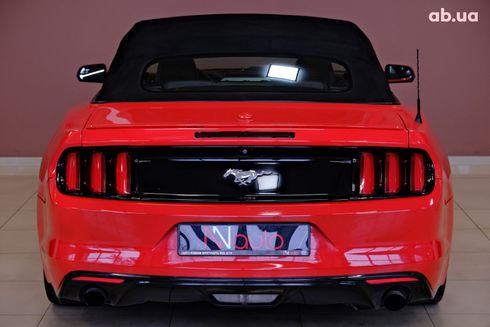 Ford Mustang 2017 красный - фото 5