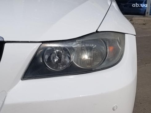 BMW 3 серия 2005 белый - фото 15