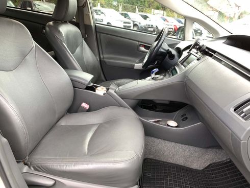 Toyota Prius 2010 серый - фото 81