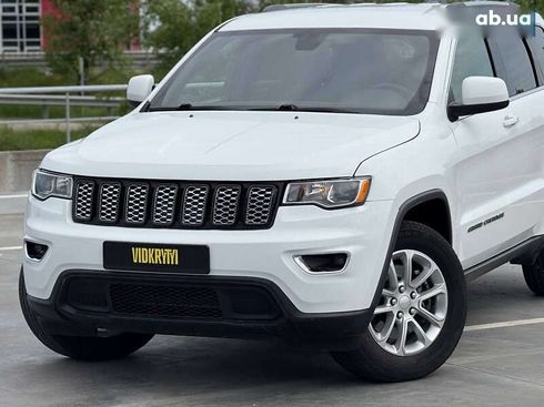 Jeep Grand Cherokee 2020 - фото 2