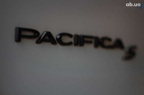 Chrysler Pacifica 2020 - фото 28