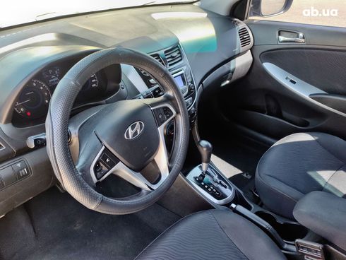 Hyundai Accent 2012 синий - фото 10