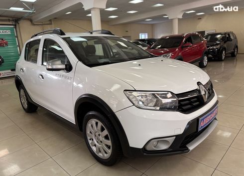 Renault Sandero Stepway 2017 белый - фото 6