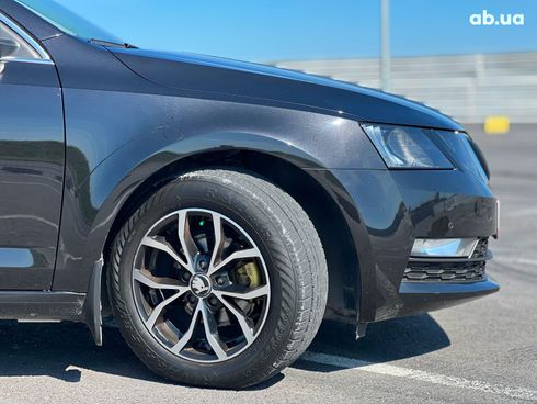 Skoda octavia a7 2018 черный - фото 10