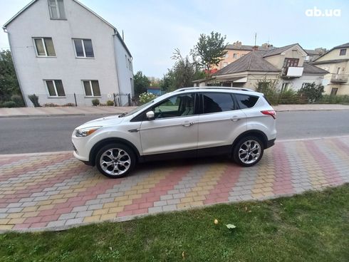 Ford Escape 2014 белый - фото 4