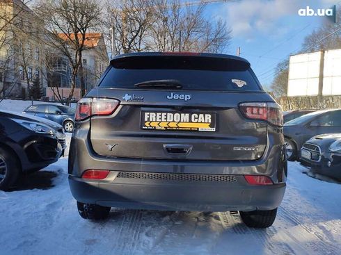 Jeep Compass 2020 - фото 11