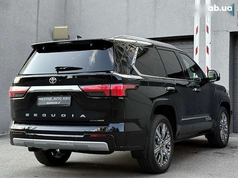 Toyota Sequoia 2025 - фото 22