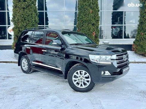 Toyota Land Cruiser 2016 - фото 3