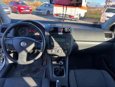 Volkswagen Golf 2005 серый - фото 31