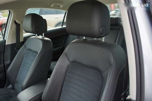 Volkswagen Passat 2018 - фото 21