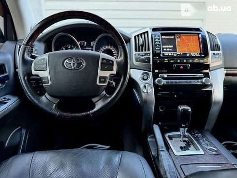 Toyota Land Cruiser 2013 - фото 16