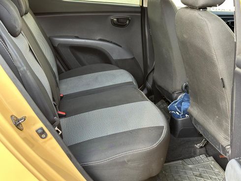 Hyundai i10 2009 желтый - фото 14