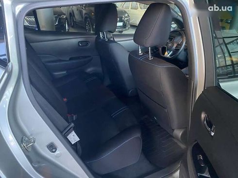 Nissan Leaf 2018 - фото 13