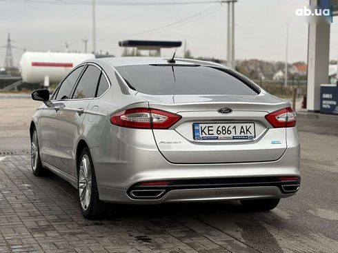 Ford Fusion 2013 - фото 18