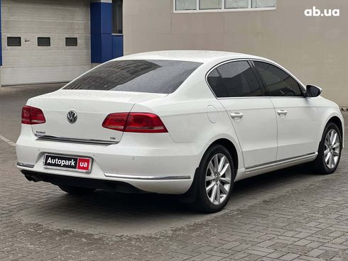 Volkswagen passat b7 2012 белый - фото 6