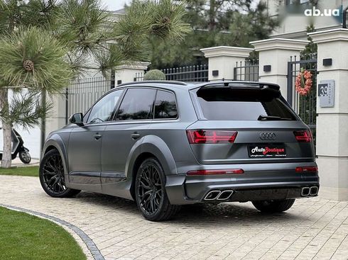 Audi Q7 2017 - фото 8