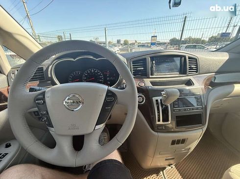 Nissan Quest 2016 - фото 22