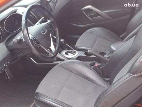 Hyundai Veloster 2016 оранжевый - фото 15