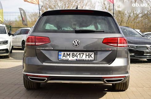 Volkswagen Passat 2016 - фото 18