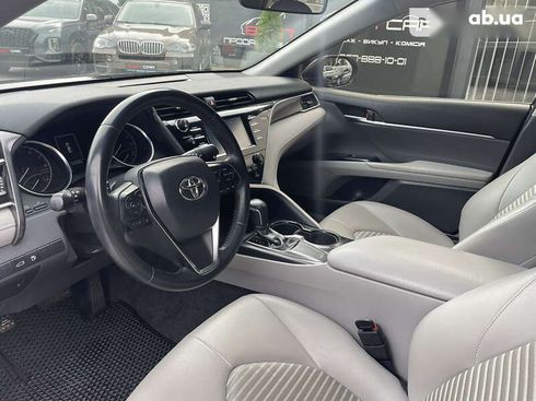 Toyota Camry 2017 - фото 20