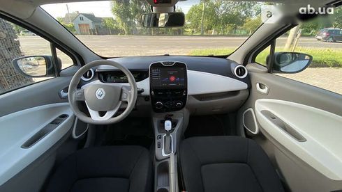 Renault Zoe 2018 - фото 26