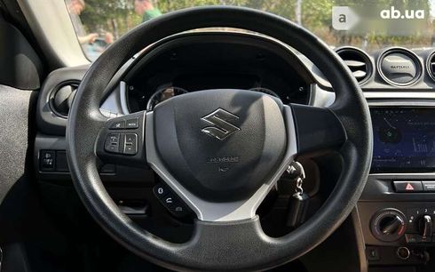 Suzuki Vitara 2020 - фото 16