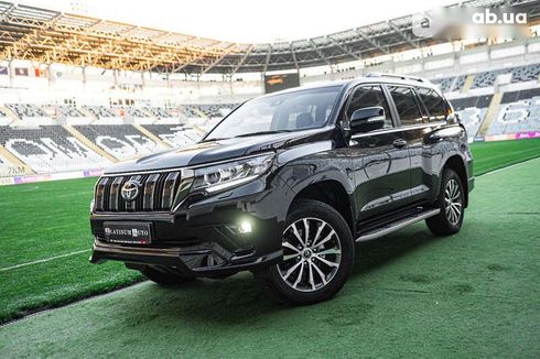 Toyota Land Cruiser Prado 2022 - фото 8