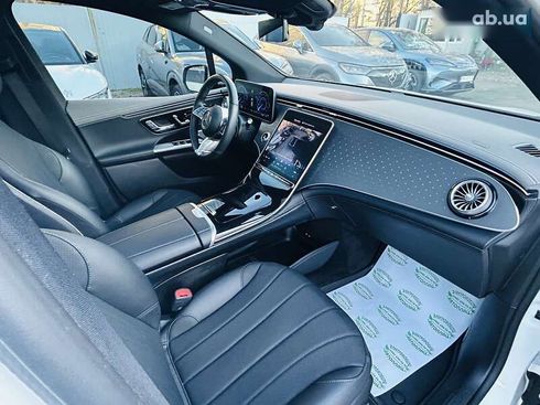 Mercedes-Benz EQE-Класс 2024 - фото 19