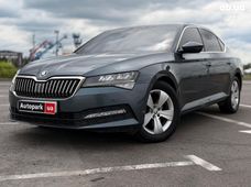 Продаж вживаних Skoda Superb 2019 року у Львові - купити на Автобазарі